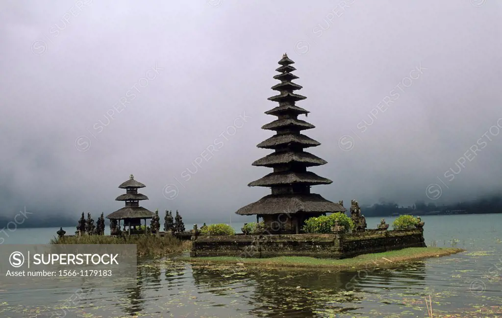 Pura Ulun Danu hindu temple, lake Bratan, Central mountains, Bali, Indonesia