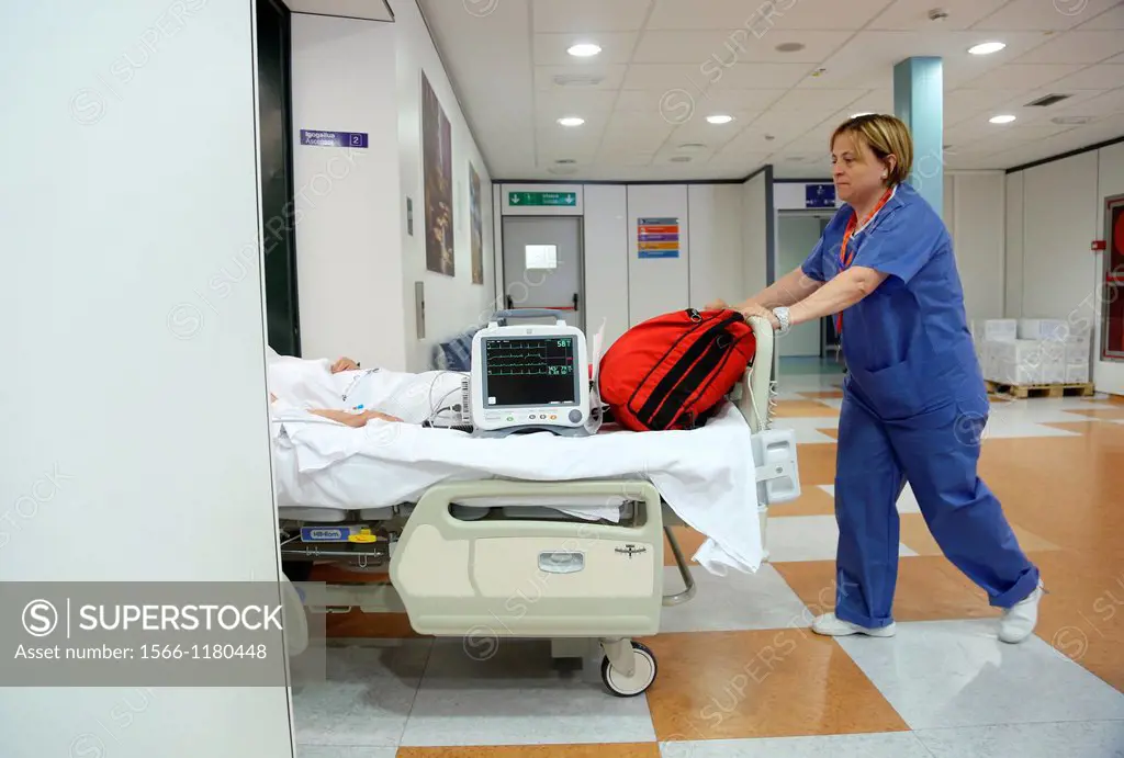 Medical Stretcher Transport, Intensive Care Unit ICU, Donostia Hospital, San Sebastian, Donostia, Gipuzkoa, Basque Country, Spain