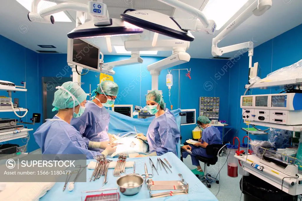 Abdominal Hernia Surgery, Surgeon, General Emergency Surgery, Operating Theatre, Donostia Hospital, San Sebastian, Donostia, Gipuzkoa, Basque Country,...