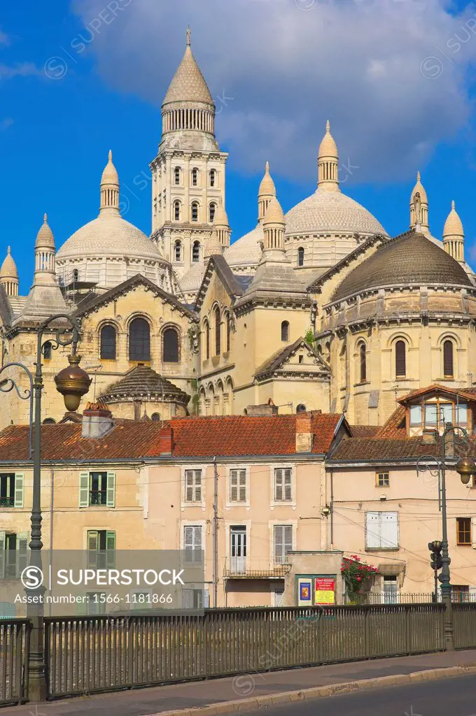 Perigueux, Saint Front Cathedral, Pilgrimage way to Santiago de Compostela, UNESCO World Heritage site, Perigord Blanc, Dordogne, Aquitaine, France, E...