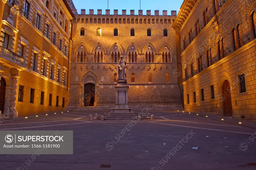 Siena, Salimbeni Square, UNESCO World Heritage Site, Piazza Salimbeni, Tuscany, Italy, Europe.