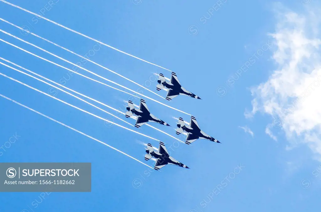 ´The Thunderbirds´  US Air Force Acrobatic Team  The Thunderbirds are the air demonstration squadron of the United States Air Force USAF, based at Nel...
