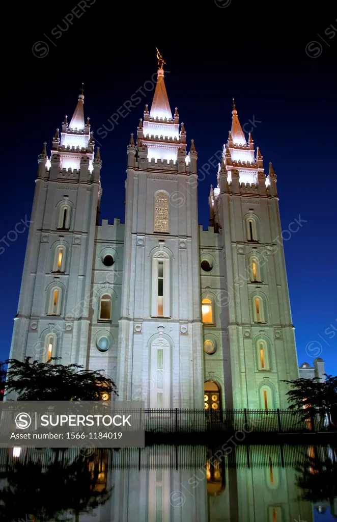 Night exposure of the famous Morman Temple and the water reflection in Salt Lake City Utah in Western USA