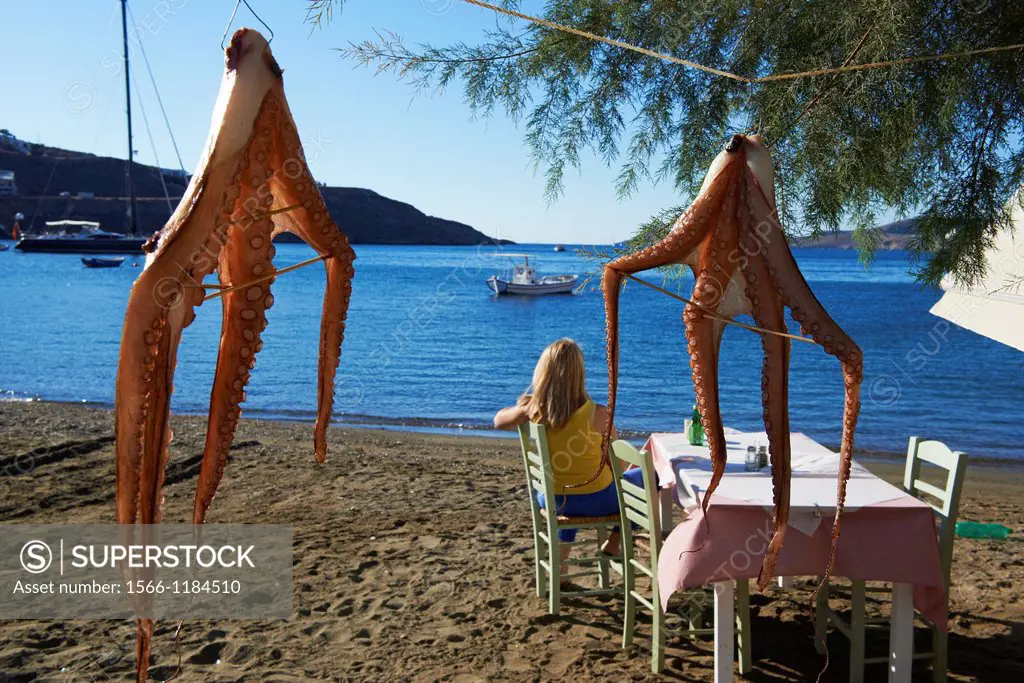 Greece, Cyclades islands, Kythnos, restaurant on the Merihas beach