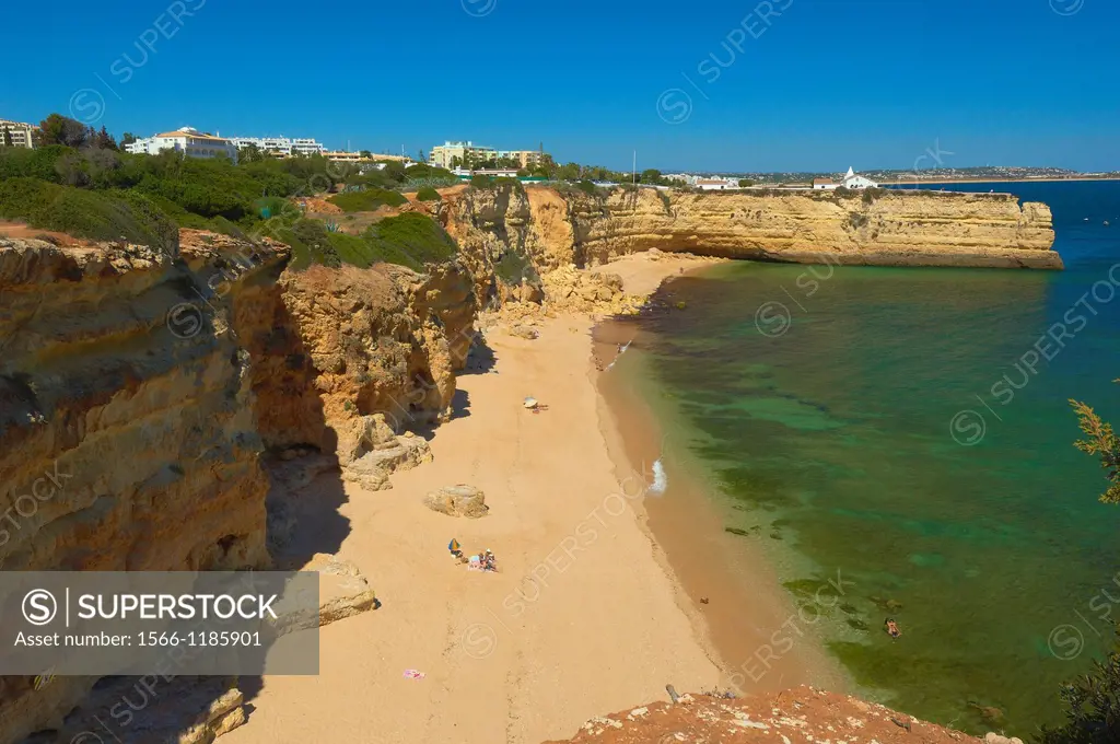 Nossa Senhora da Rocha Chapel, Beach Nossa Senhora da Rocha, Armaçao de Pera, Algarve, Portugal.