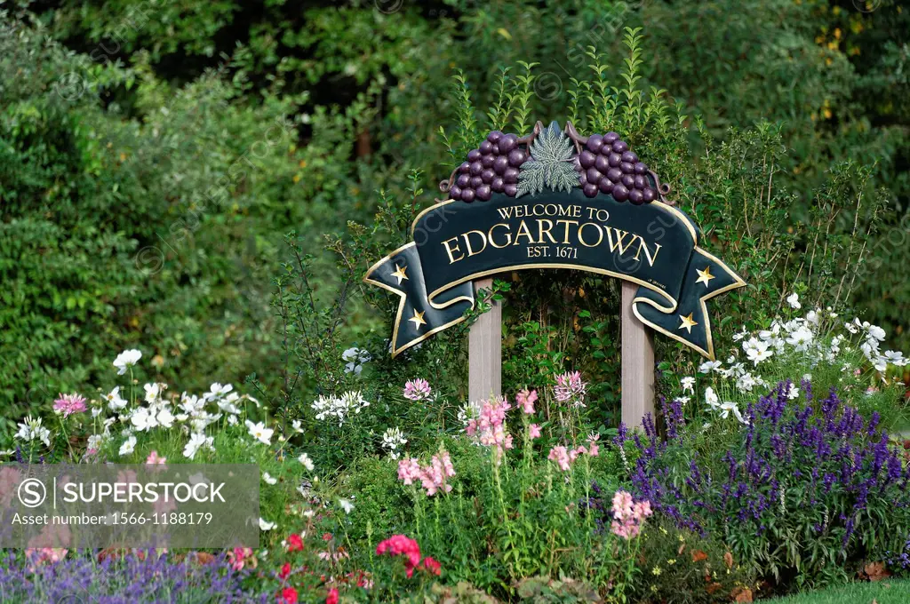 Welcome to Edgartown sign, Martha´s Vineyard, Massachusetts, USA
