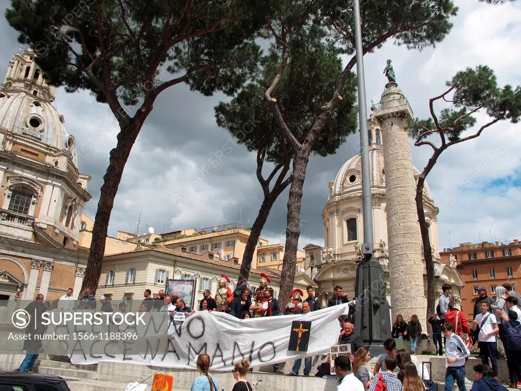 roman centurions protesting in piazza venezia square, rome, italy