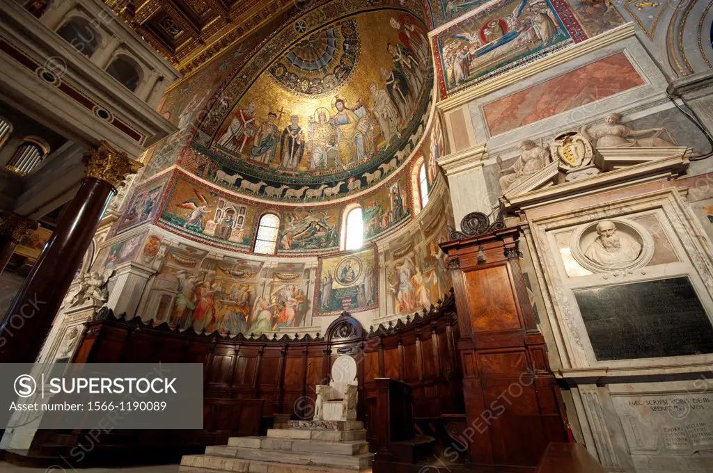 Italy, Lazio, Rome, Santa Maria in Trastevere Church, Interior View