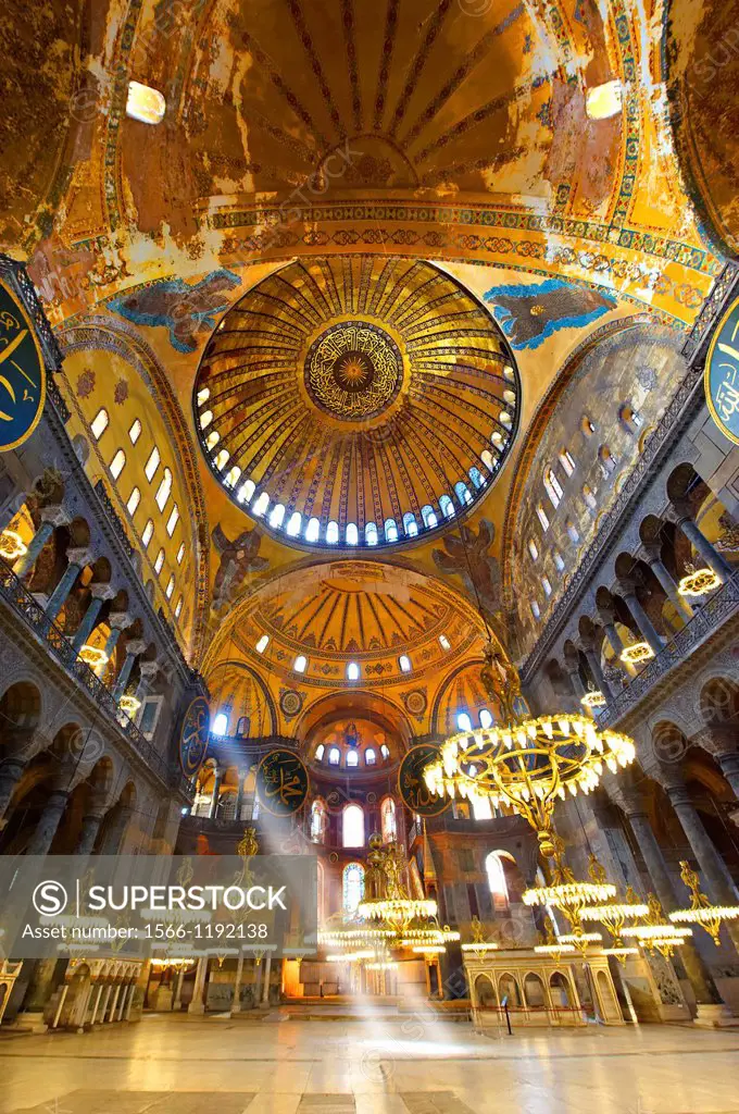 The Islamic decoration on the domes of the interior of Hagia Sophia  Ayasofya  , Istanbul, Turkey