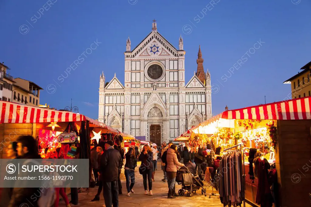 Italy,Tuscany, Florence, Santa Croce church, Christmas market