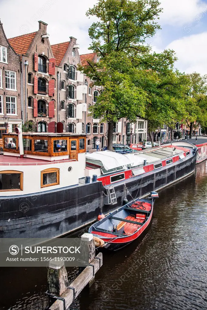 Brouwersgracht canal in Jordaan district in Amsterdam, Netherlands