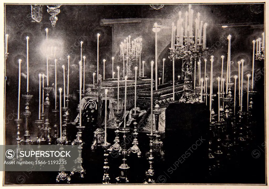 Coffins in 1914 of the archduke Franz Ferdinand of Austria and the duchess Von Hohenberg