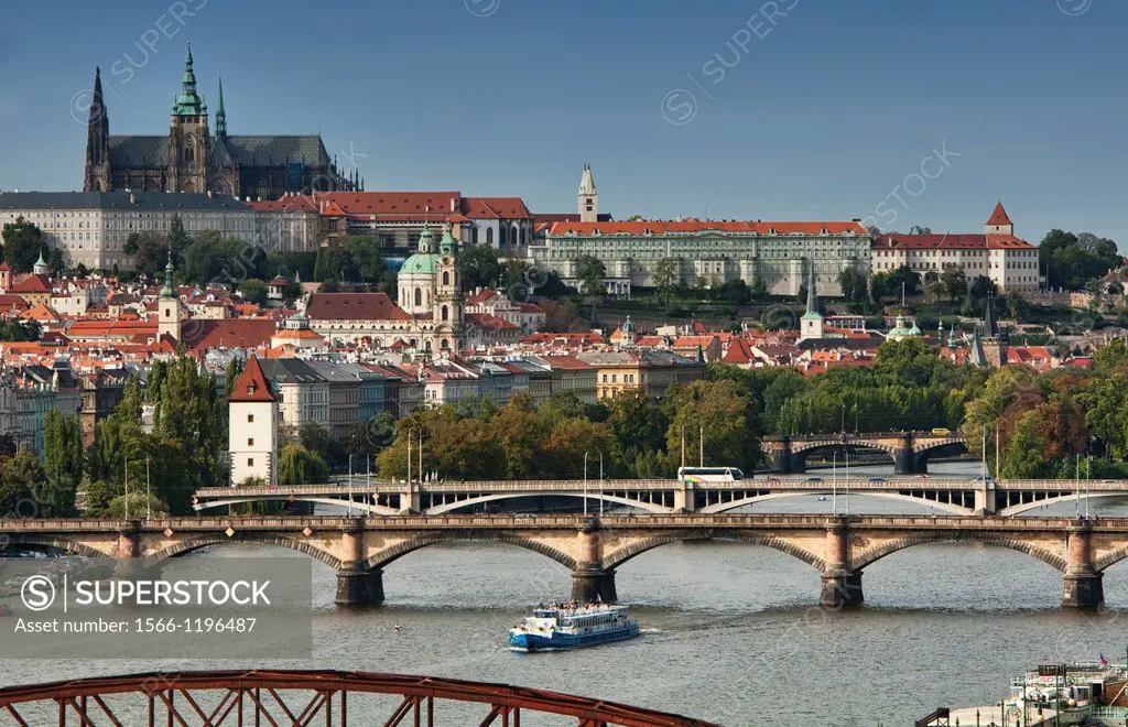 Prague Castle rises above the city and Vitava River, Prague, Czech Republic