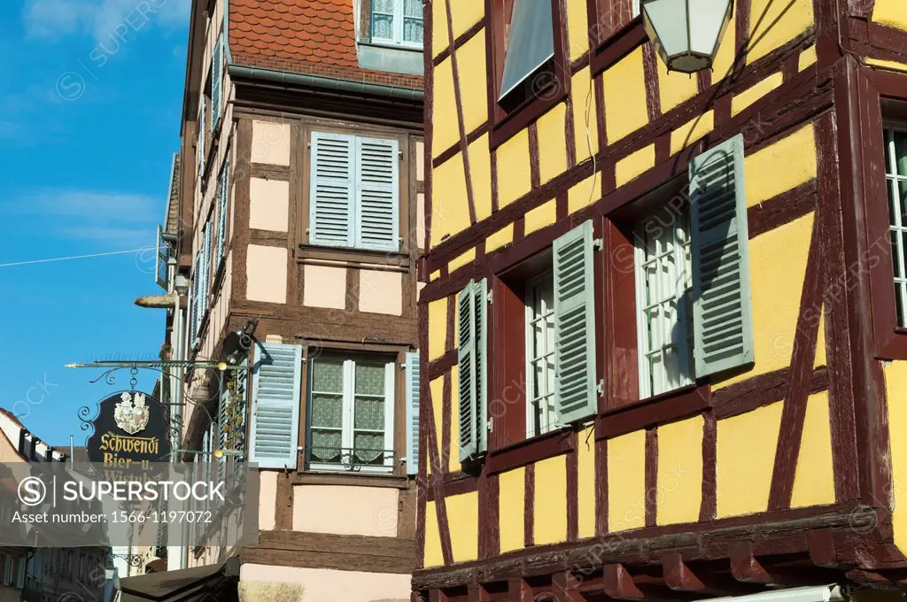 Half-Timbered houses on Place de l´ancienne Douane, Quartier des tanneurs, Colmar, Haut-Rhin, Alsace, France