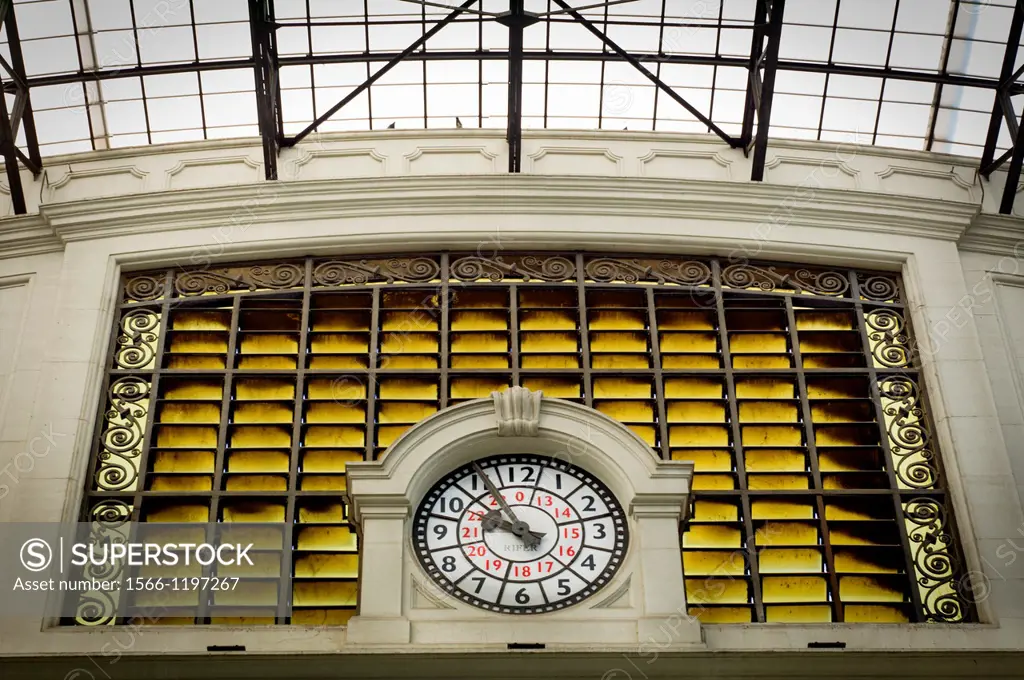 clock in the Estacion de Francia, Barcelona
