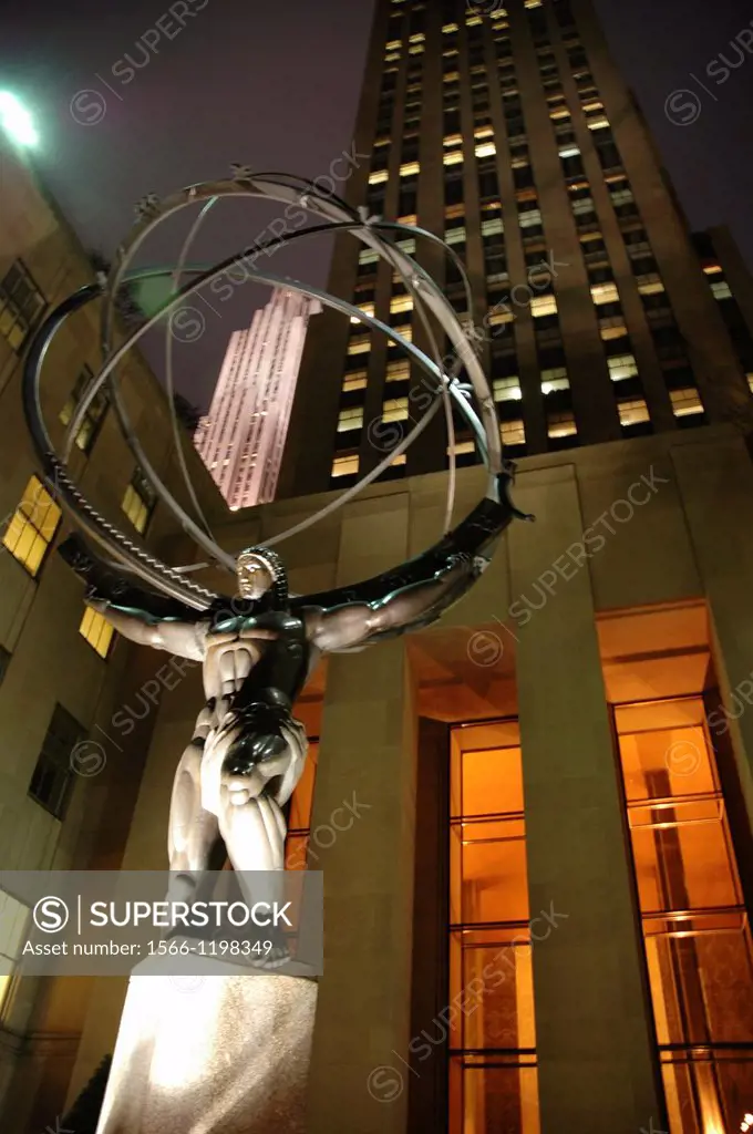 New York City, the Atlas Statue, a bronze sculpture by Lee Lawrie in front of Rockefeller Center, Midtown Manhattan