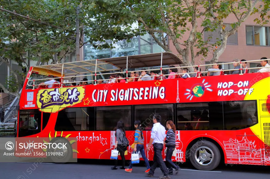 China, Shanghai, Huangpu District, Jiangxi Road, sightseeing bus, double-decker, hop-on hop-off, English language,