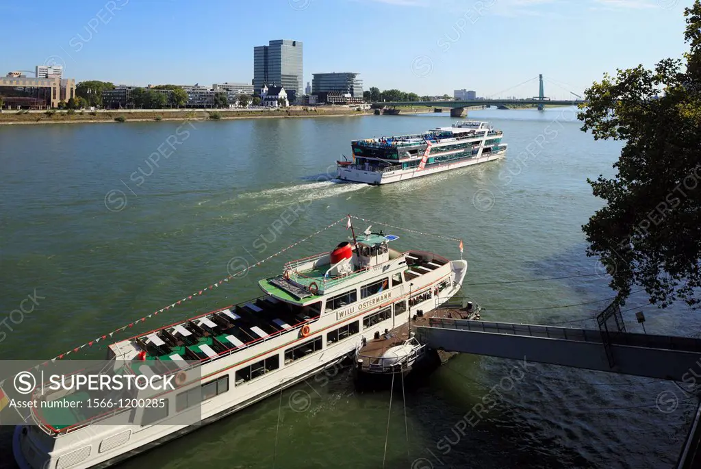Germany, Cologne, Rhine, Rhineland, North Rhine-Westphalia, NRW, Cologne-Deutz, excursion ships on the Rhine in front ot the Deutz bridge and the Luft...
