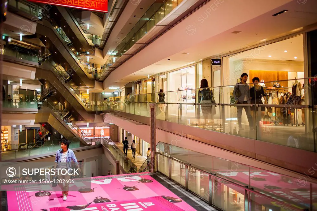 Interior of Omotesando Hills, shopping mall designed by Tadao Ando in Omotesando street  Tokyo  Japan