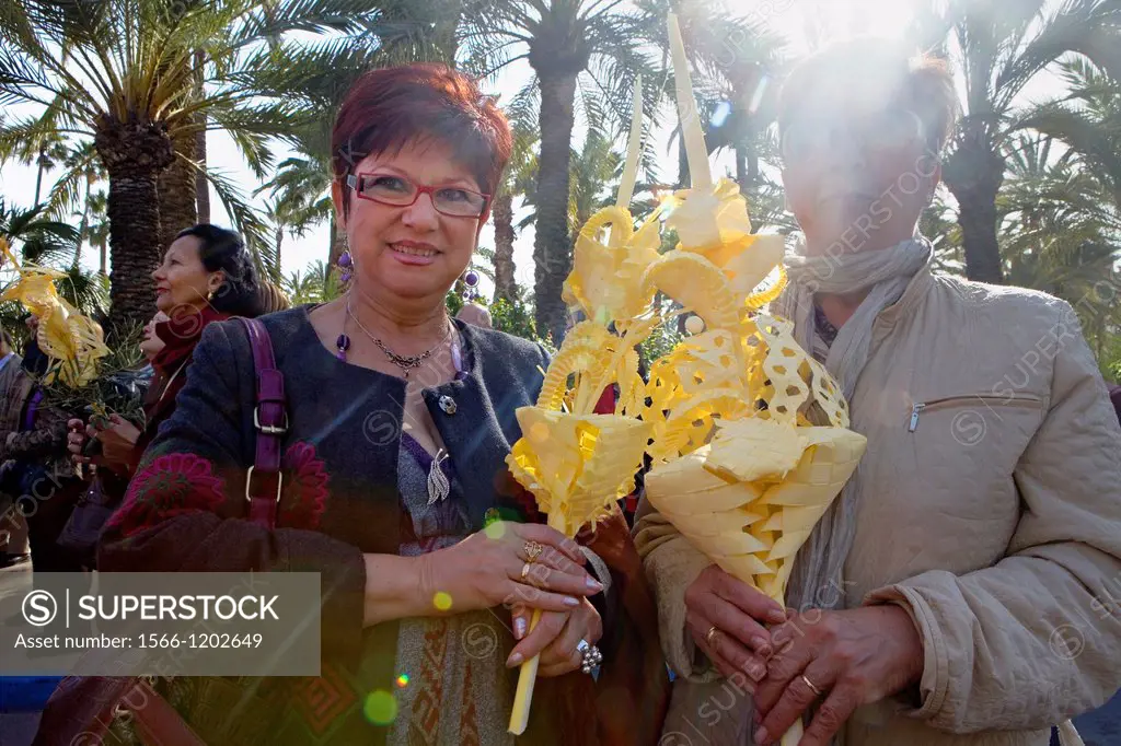 Believers  Palm Sunday procession procesión de Jesús triunfante, Elche  Alicante province, Comunidad Valenciana, Spain