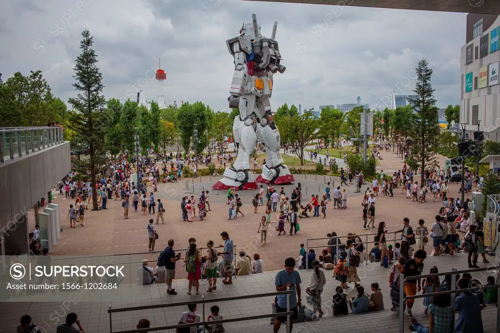 Gundam robot in Diver City Tokyo Plaza, in Odaiba artificial island Tokyo city, Japan, Asia