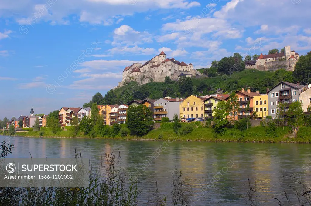 Burghausen, Castle, Salzach River, Altoetting district, Upper Bavaria, Bavaria, Germany.