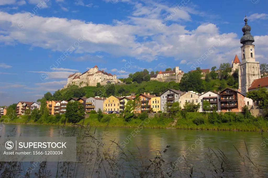 Burghausen, Castle, Salzach River, Altoetting district, Upper Bavaria, Bavaria, Germany.