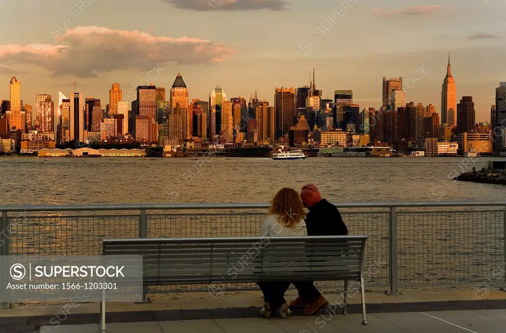 Midtown, skyline of Manhattan across Hudson River from New Jersey, New York City, USA