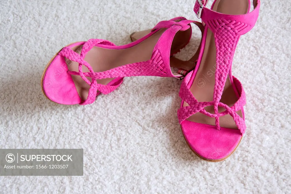 Woman´s pink sandals