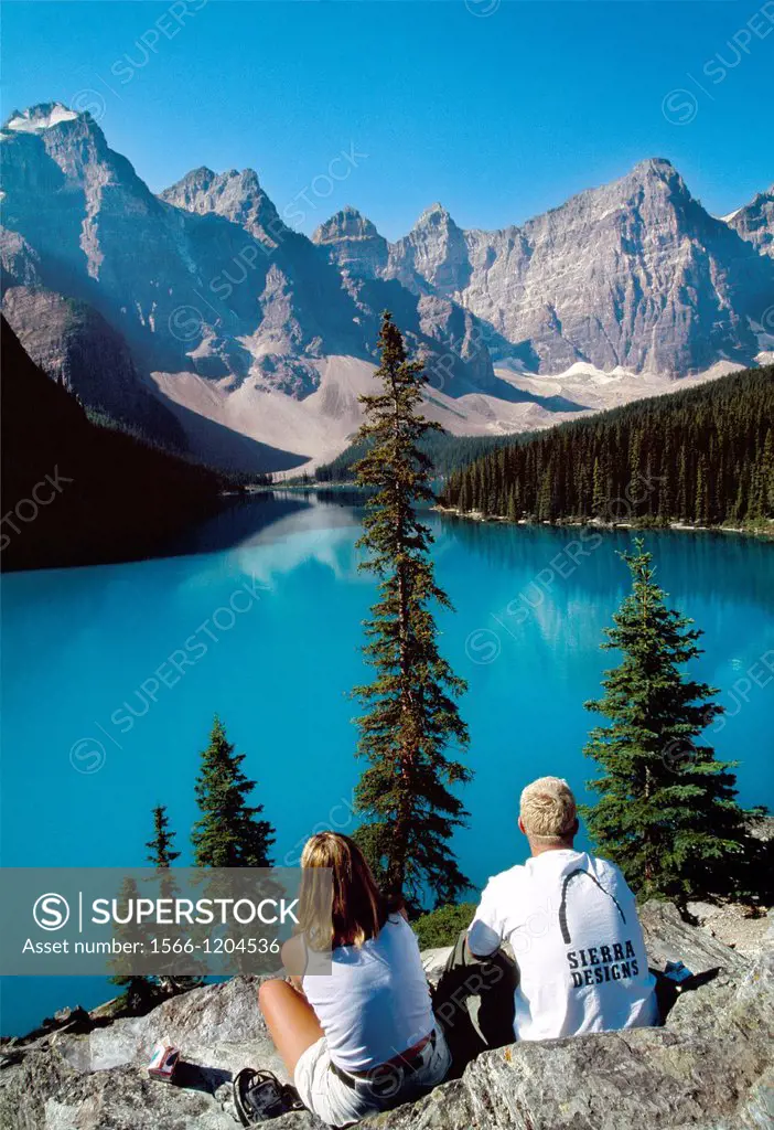 Moraine Lake  Banff National Park  Rocky Mountains  Alberta  Canada.