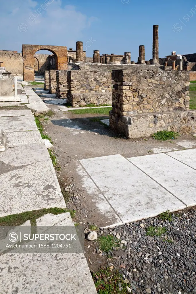 Ruins in Pompeya  Italy