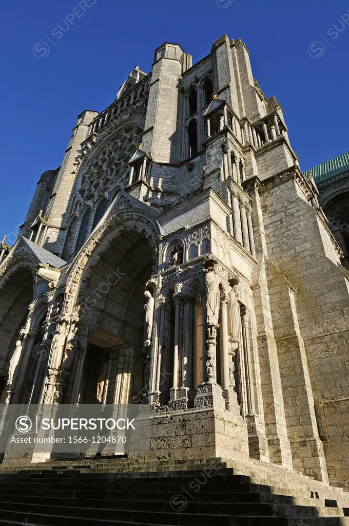 portail Nord de la Cathedrale Notre-Dame de Chartres,Eure et Loir,region Centre,France,Europe//North Portal of the Cathedral of Our Lady of Chartres,E...