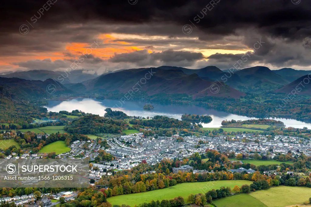 View over Keswick and Derwent Water from Latrigg summit in the Lake District National Park, Keswick, Cumbria, England, UK, Europe