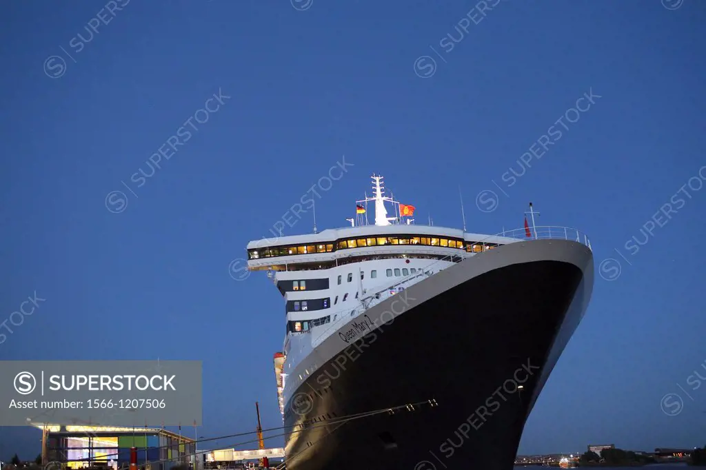 Queen Mary 2, Hamburg, Germany, Europe