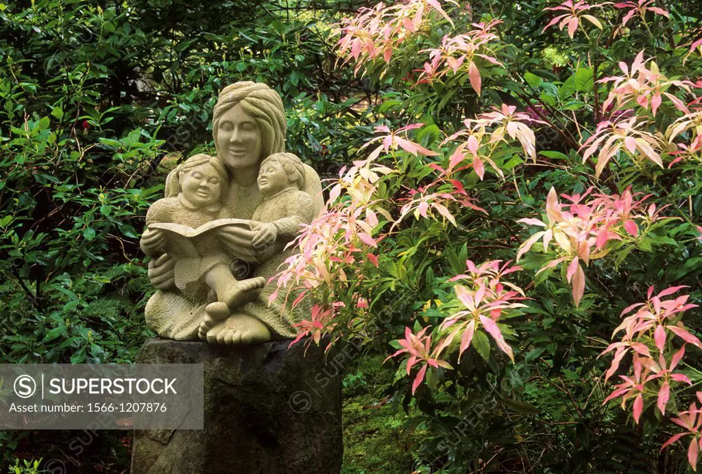 Peace sculpture, Big Rock Garden Park, Bellingham, Washington