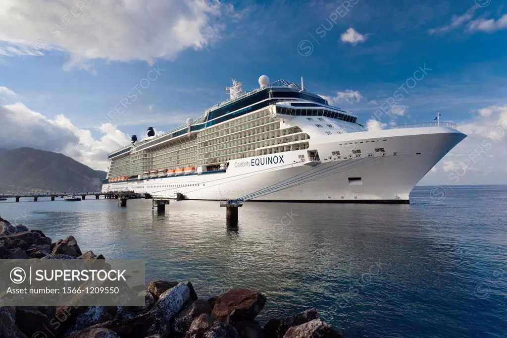 Dominica, Roseau, cruiseship