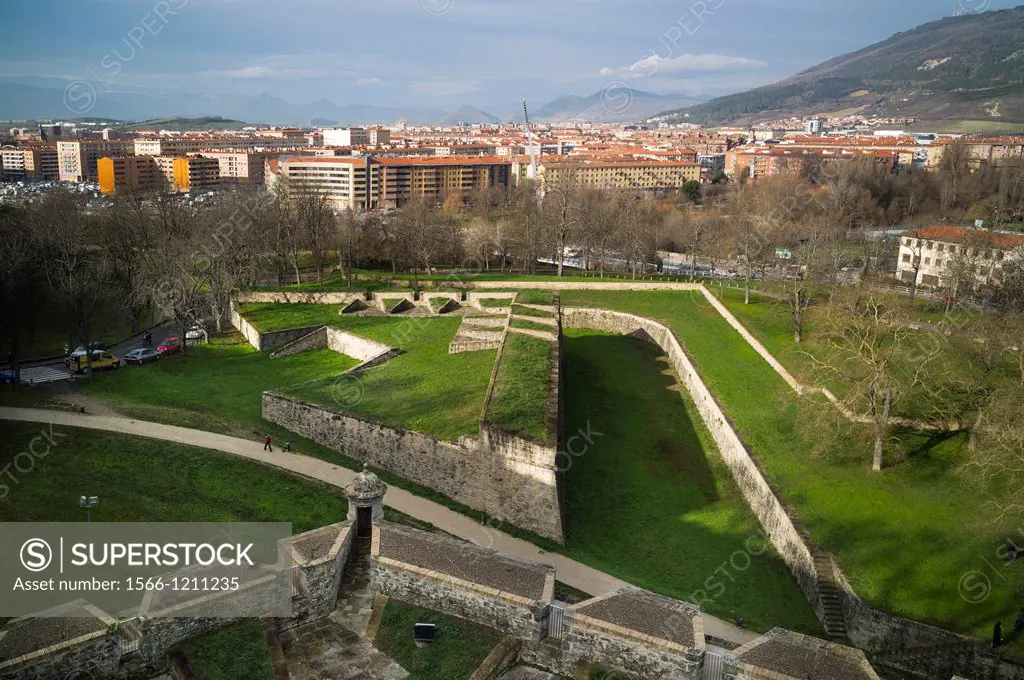 16th century old city walls, Pamplona, Navarra, Euskadi, Spain, Europe