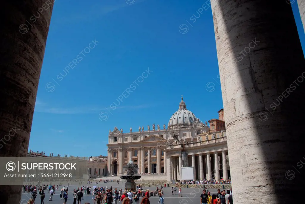 Saint Peter´s Basilica and Piazza San Pietro from the colonnades  In the middle we can see one of the two fountains in the square  Vatican City, Rome,...