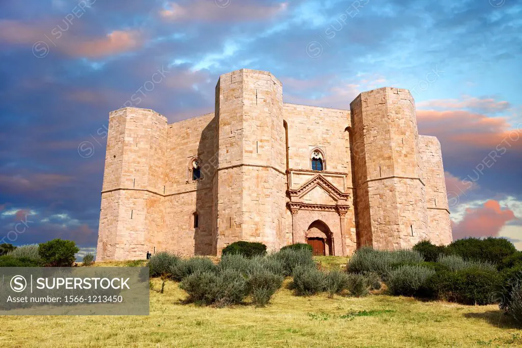 The medieval octagonal castle Castel Del Monte, built by Emperor Frederick II in the 1240´s near Andria in the Apulia southern Italy