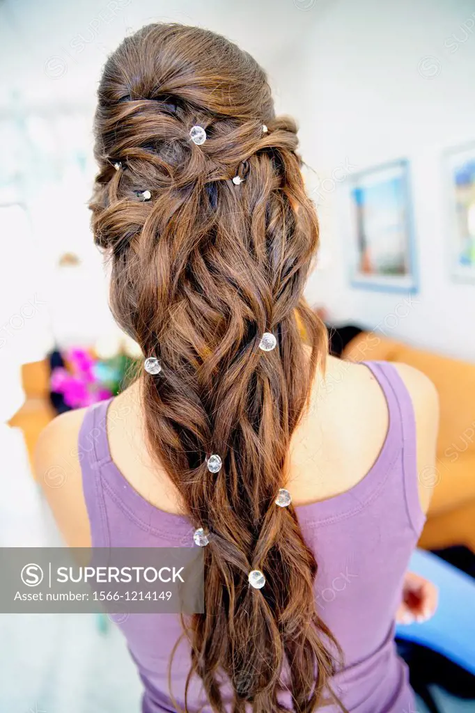 Woman ponytail with beads