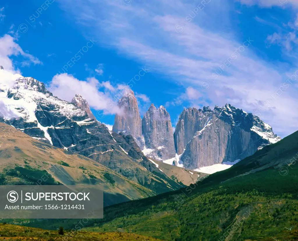 Chile, Patagonia, Torres del Paine National Park, Torres del Paine,