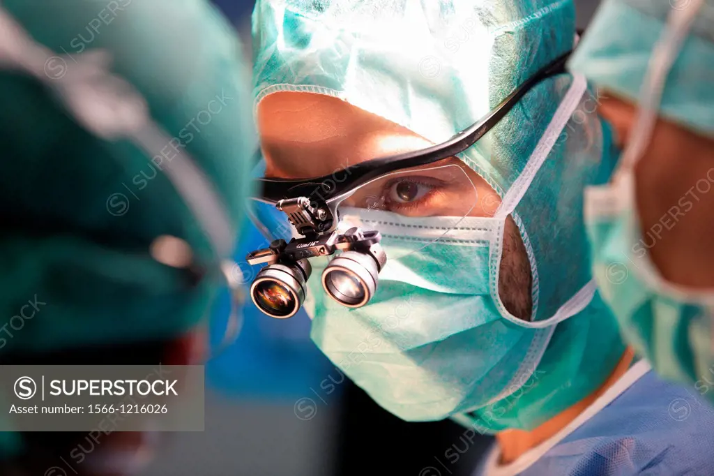 Surgeons, Vascular Operating Room, Surgery, Hospital Donostia, San Sebastian, Gipuzkoa, Basque Country, Spain