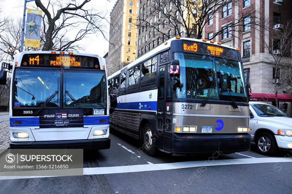 New York City Public Transportation M4 and BXM9 Express MTA Bus, Manhattan, New York City, USA