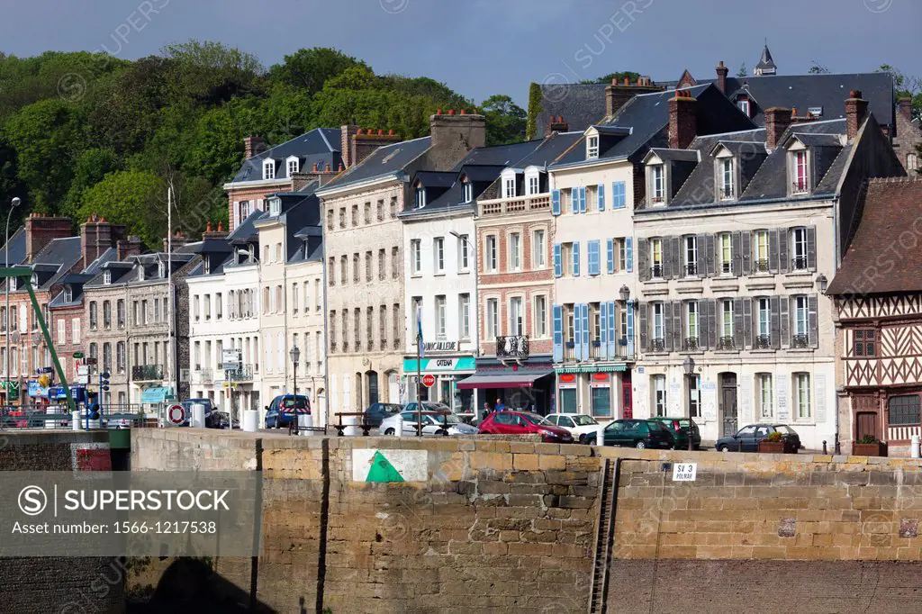 France, Normandy Region, Seine-Maritime Department, St-Valery en Caux, port view