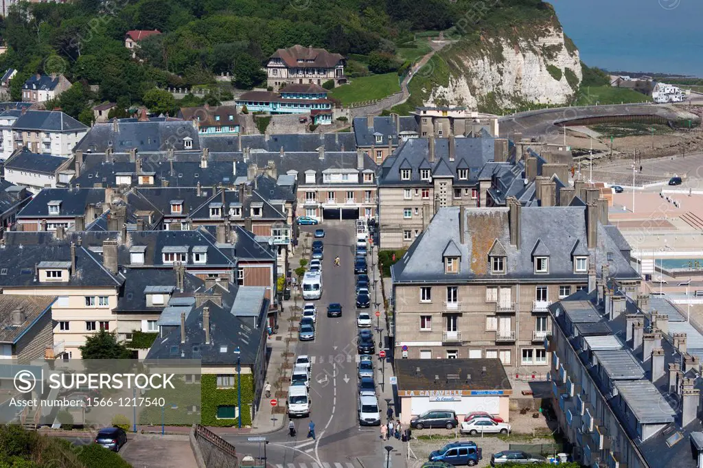 France, Normandy Region, Seine-Maritime Department, St-Valery en Caux, elevated town view