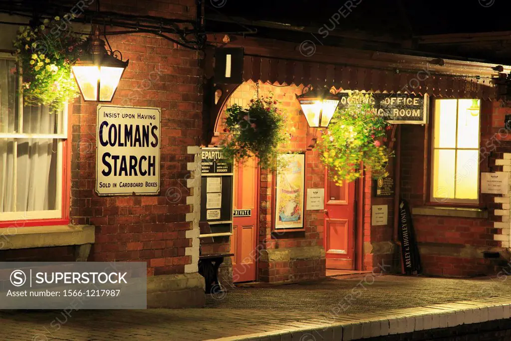 Night at Bewdley´s Severn Valley Railway Station, Bewdley, Worcestershire, England, Europe