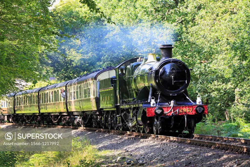 GWR 2-8-0 No 2857 hauls a passenger train through Trimpleyon the Severn Valley Railway, Worcestershire, England, Europe