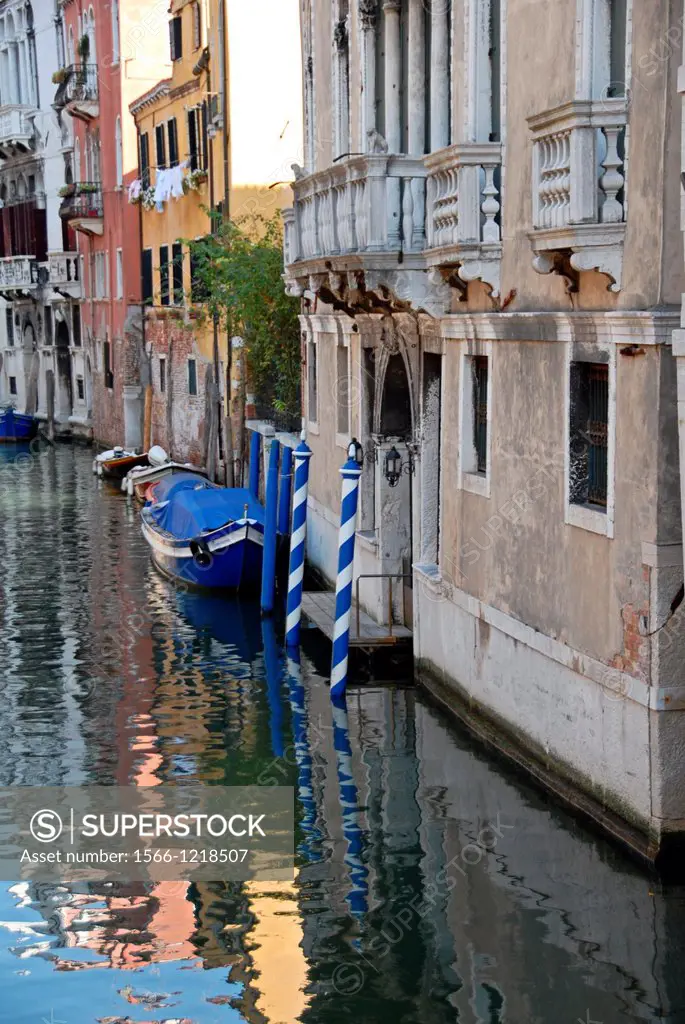 Rio dei Frari  Sestier di San Polo Venice, Veneto, Italy, Europe 