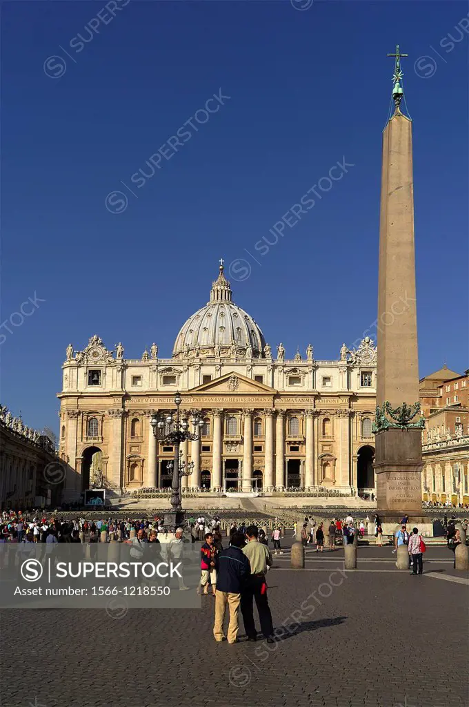 Vatican City  Rome Italy  St  Peter´s Square in Vatican City