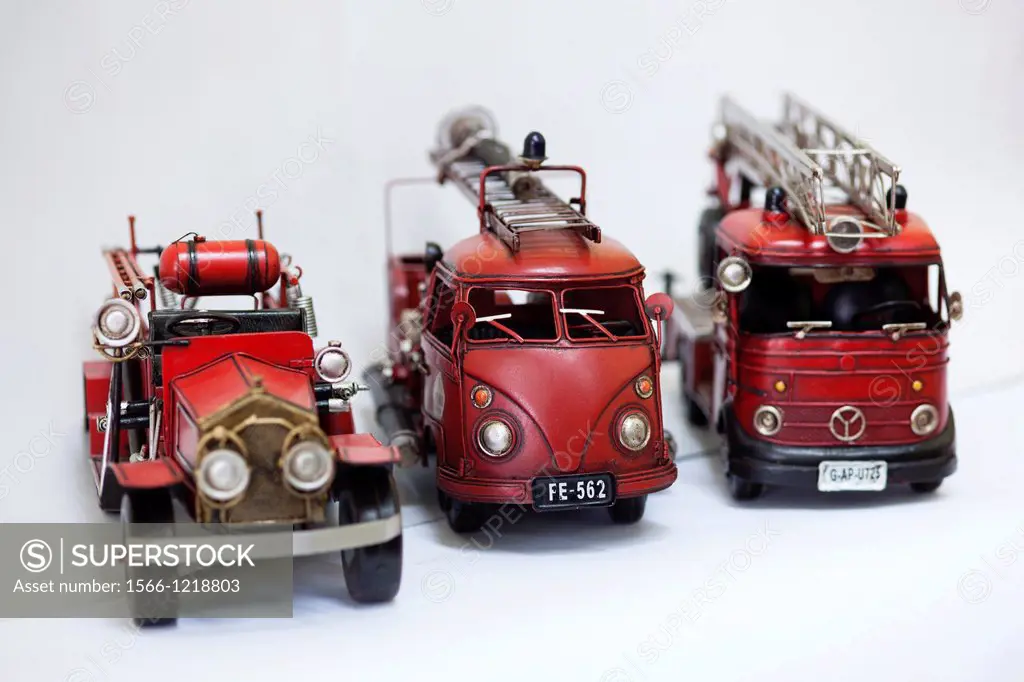 Antique model fire engines